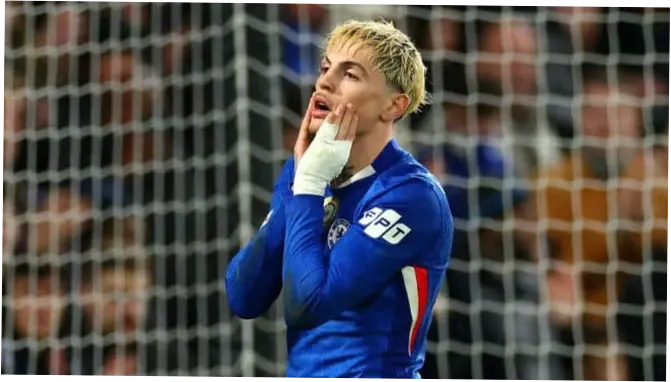 Alejandro Garnacho di Tengah Kontroversi: Dari Kritik Rekan Setim hingga Spekulasi Transfer