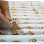 Harga Emas Perhiasan Hari Ini 23 April 2026 di Jakarta Anjlok Lagi: Paling Murah Rp464.000 per Gram