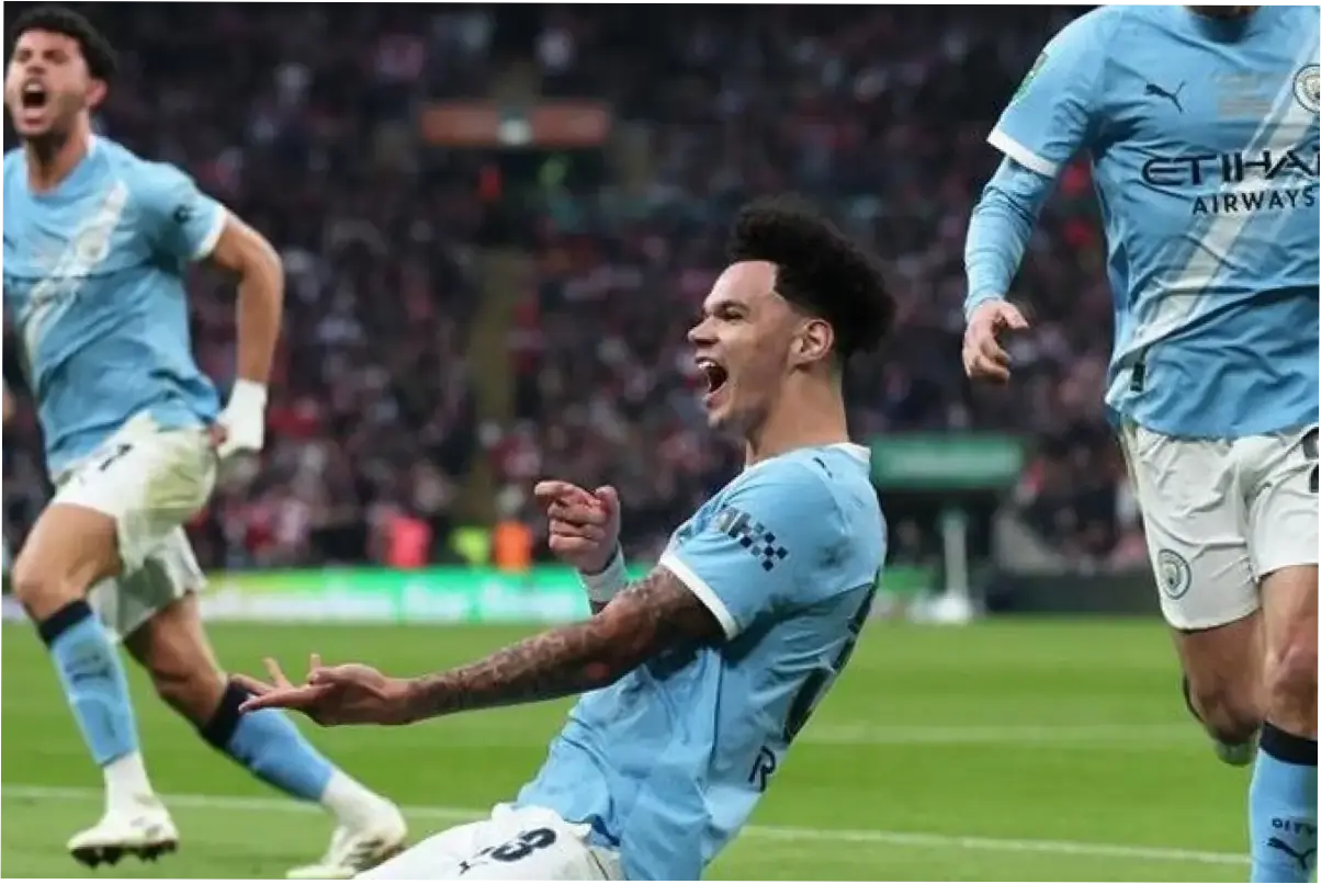 Persaingan Sengit di Puncak Klasemen Liga 1: Persib Bandung dan Borneo FC Berebut Posisi Teratas