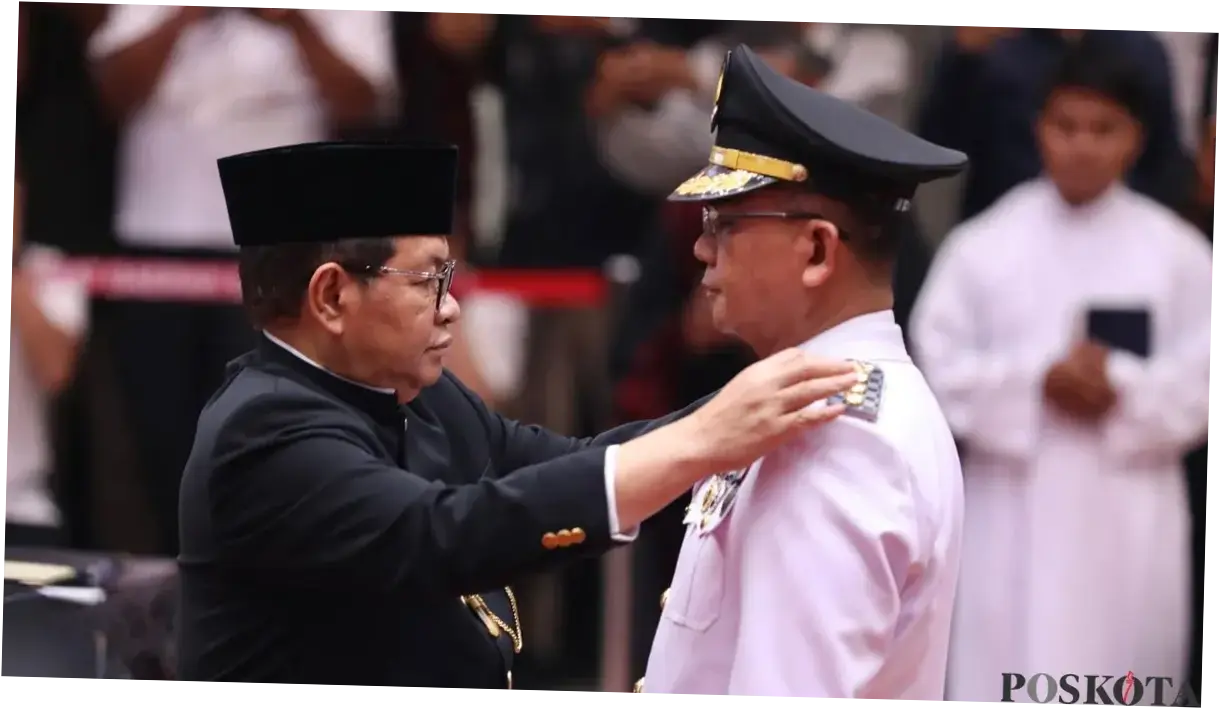 Pramono Lantik 11 Pejabat Eselon II Pemprov Jakarta