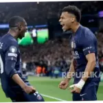 PSG Mengalahkan Liverpool di Liga Champions: Kvaratskhelia Memukau