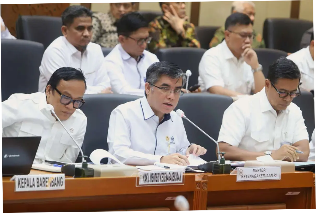 Tele: Antara Investasi BUMN, Delisting, dan Perkembangan Teknologi