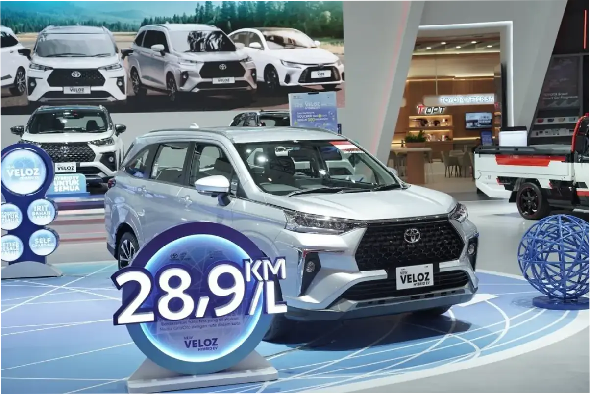 Toyota Veloz HEV Pimpin Pasar, Ini Daftar Mobil Hybrid Terlaris Maret 2026