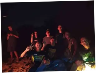 Asyik Nongkrong, Remaja 13 Tahun Tewas Terserempet KRL di Bukit Duri