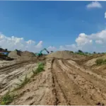 Konsumen Solar di Lebak Keluhkan Antrean Panjang